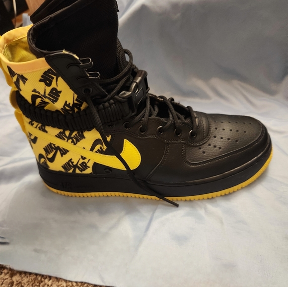 SF AF1 9.5 Mens - Picture 6 of 7